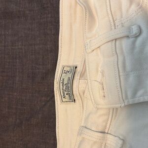 Abercrombie & Fitch Off-White Denim